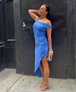 Heidi D'Amelio feet photo thumbnail