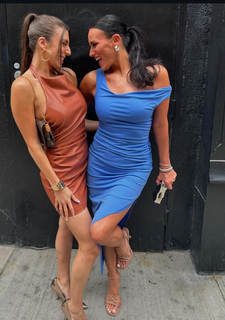 Heidi D'Amelio feet photo thumbnail