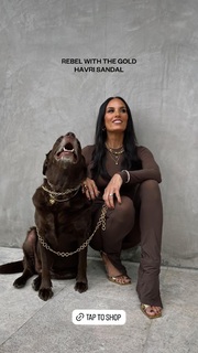 Heidi D'Amelio feet photo thumbnail