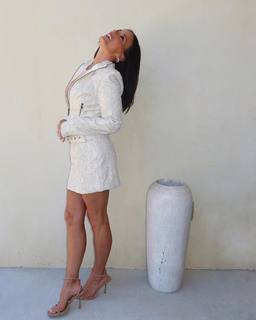 Heidi D'Amelio feet photo thumbnail