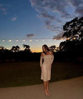 Heidi D'Amelio feet photo thumbnail