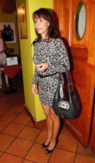 Heidi Janku feet photo 9