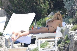 Heidi Klum feet photo thumbnail