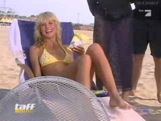 Heidi Klum feet photo thumbnail