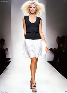 Heidi Klum feet photo thumbnail