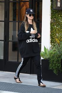 Heidi Klum feet photo thumbnail