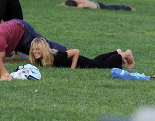 Heidi Klum feet photo thumbnail
