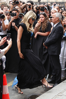 Heidi Klum feet photo thumbnail