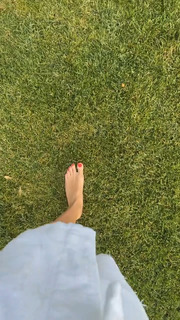 Heidi Klum feet photo thumbnail