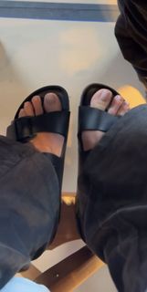 Heidi Klum feet photo thumbnail
