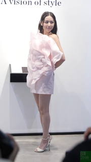 Heidi Lee feet photo 10