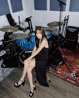 Heidi Lee feet photo 9