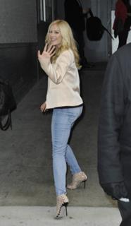 Heidi Montag feet photo thumbnail
