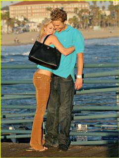 Heidi Montag feet photo thumbnail