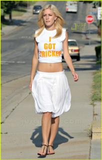 Heidi Montag feet photo thumbnail