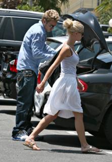 Heidi Montag feet photo thumbnail