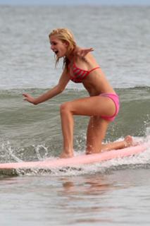 Heidi Montag feet photo thumbnail