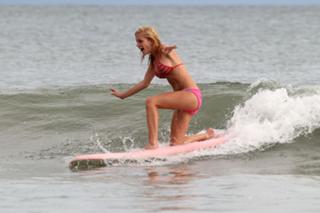 Heidi Montag feet photo thumbnail
