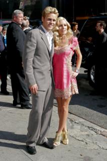 Heidi Montag feet photo thumbnail