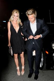 Heidi Montag feet photo thumbnail