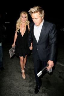 Heidi Montag feet photo thumbnail