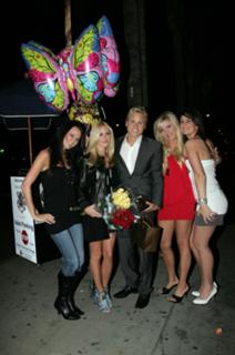 Heidi Montag feet photo thumbnail
