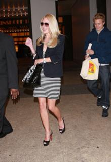 Heidi Montag feet photo thumbnail