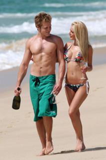 Heidi Montag feet photo thumbnail