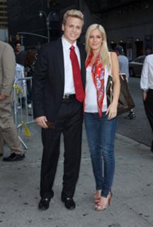 Heidi Montag feet photo thumbnail