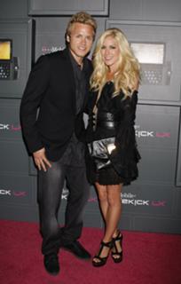 Heidi Montag feet photo thumbnail
