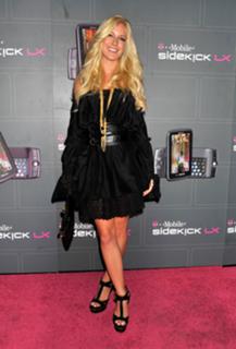 Heidi Montag feet photo thumbnail