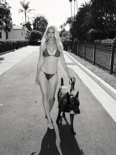 Heidi Montag feet photo thumbnail