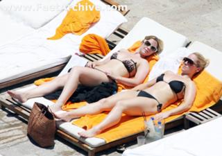 Heidi Range feet photo 20