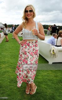 Heidi Range feet photo 7