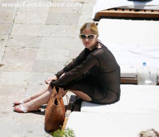 Heidi Range feet photo 2