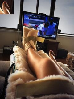 Heidi Watney feet photo 2