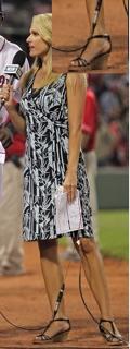 Heidi Watney feet photo 5