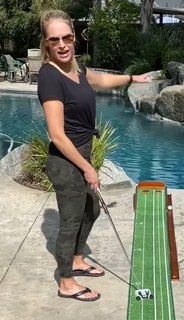 Heidi Watney feet photo 11