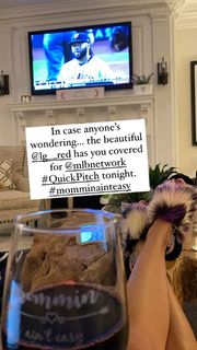 Heidi Watney feet photo 4