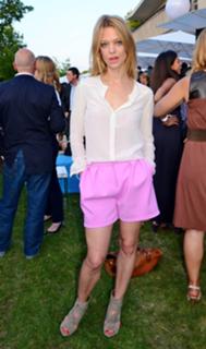 Heike Makatsch feet photo thumbnail