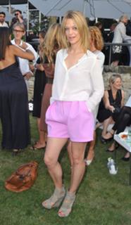 Heike Makatsch feet photo thumbnail