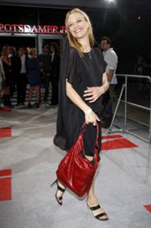 Heike Makatsch feet photo thumbnail