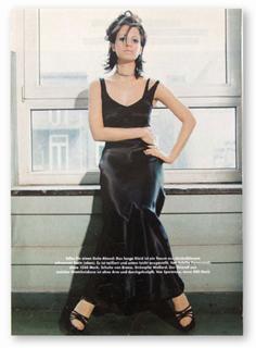 Heike Makatsch feet photo thumbnail