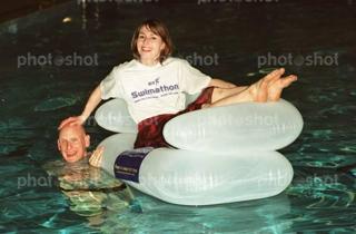 Helen Baxendale feet photo 3