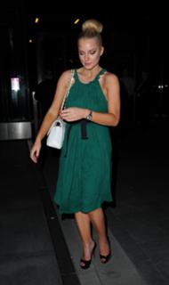 Helen Flanagan feet photo thumbnail