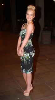 Helen Flanagan feet photo thumbnail