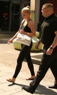 Helen Flanagan feet photo thumbnail