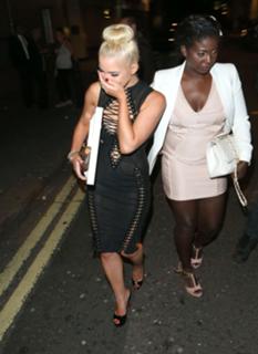 Helen Flanagan feet photo thumbnail