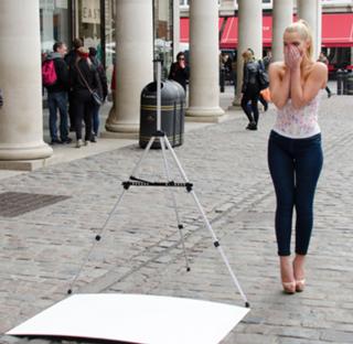 Helen Flanagan feet photo thumbnail