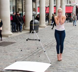 Helen Flanagan feet photo thumbnail